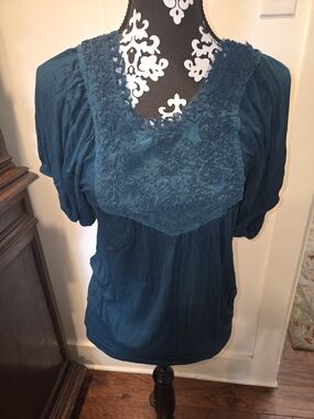 Women’s Teal Embroidered Scoop Neck Top